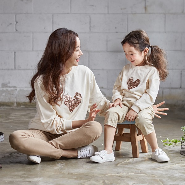 엄마와아기 초콜릿하트 맨투맨 20C04WK/ 패밀리룩,가족사진의상